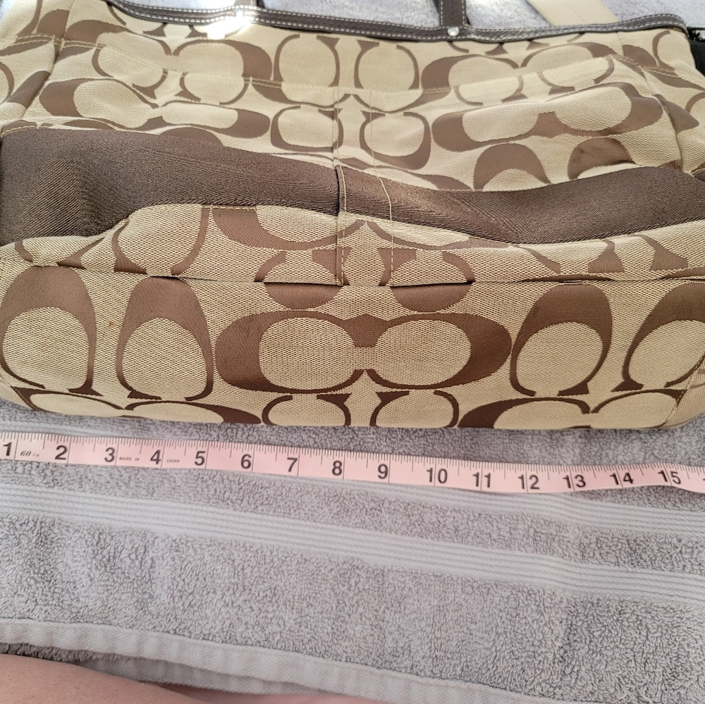 GUC Coach Diaper Bag - Picture 4 of 7